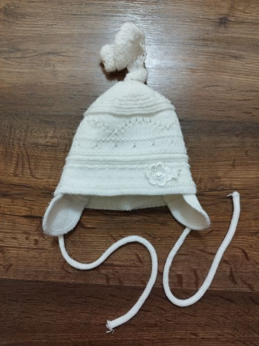 Czapka, czapeczka dla dziewczynki niemowlęca R. 62