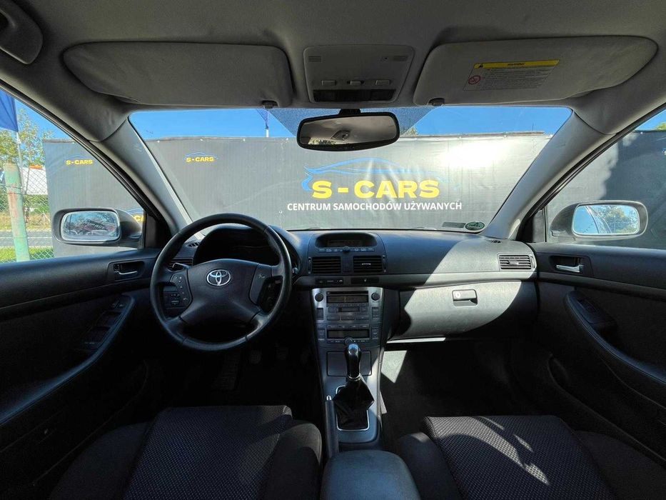 Toyota Avensis 1.8b + LPG • DŁUGIE OPŁATY • HAK • Zamiana
