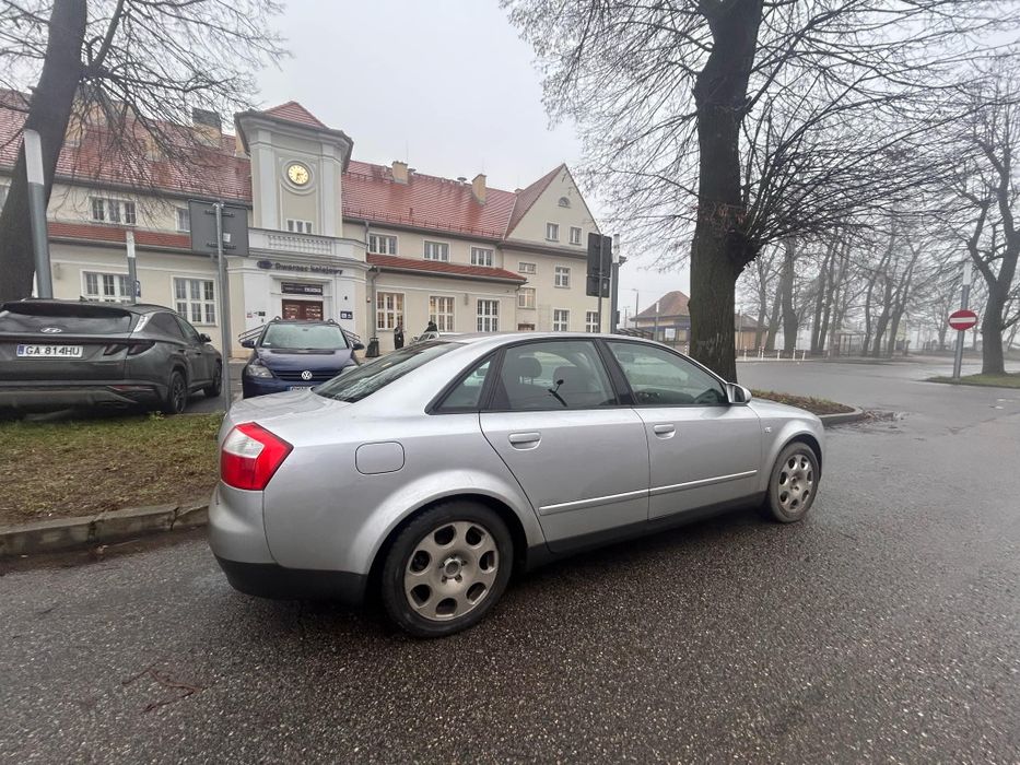 Audi A4  b6    .