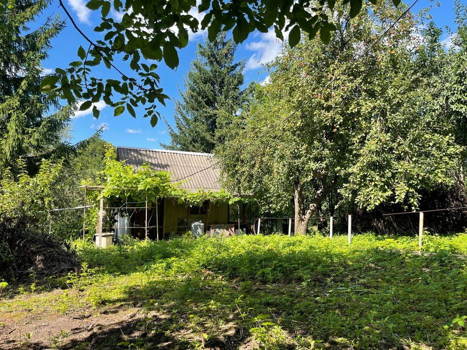 Продам дачний будинок