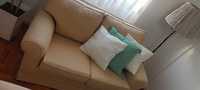 Sofá impecável e confortável quer um sofá de qualidade?  Este é ideal