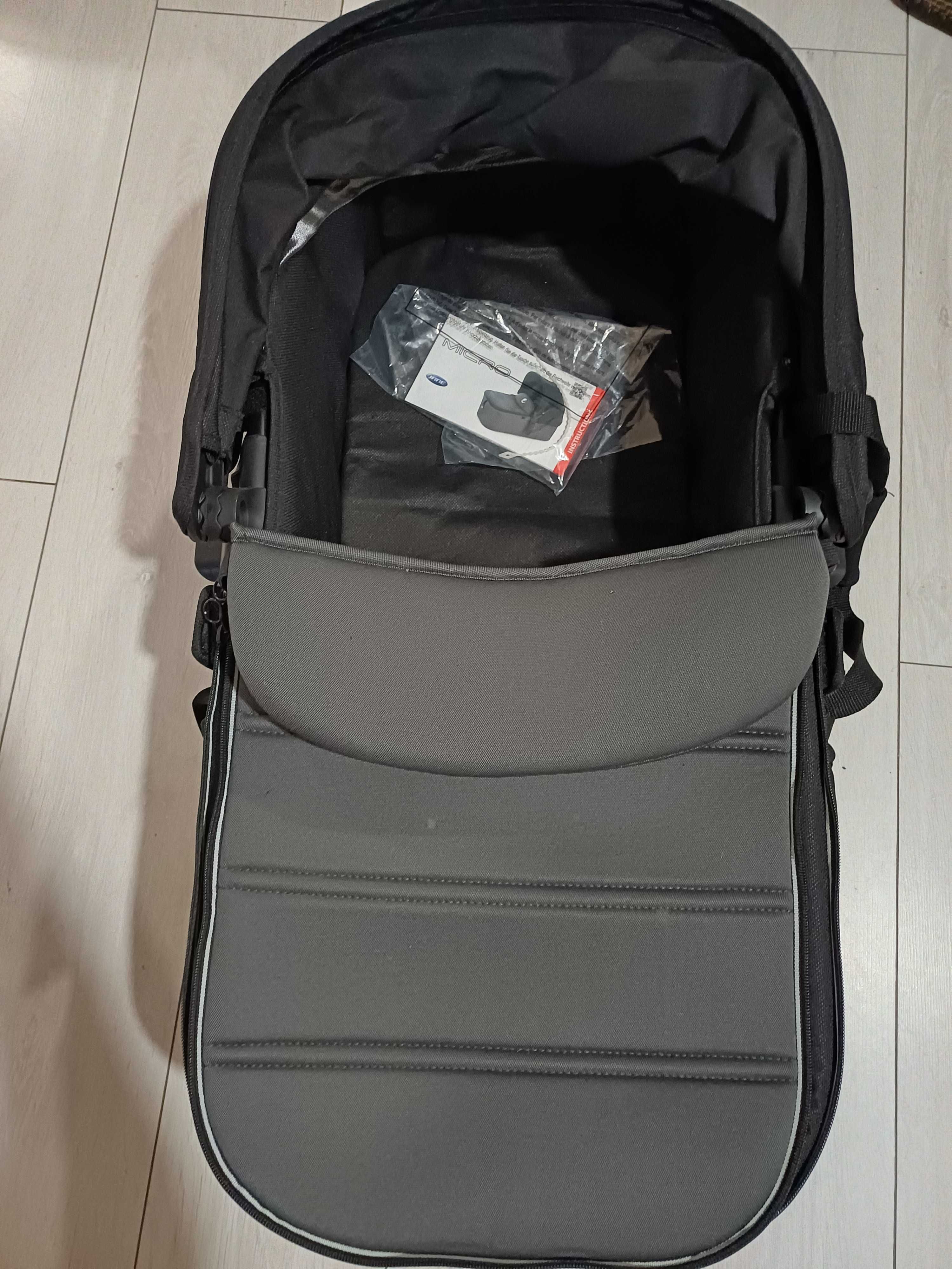 Carinho de bebé trio com isofix