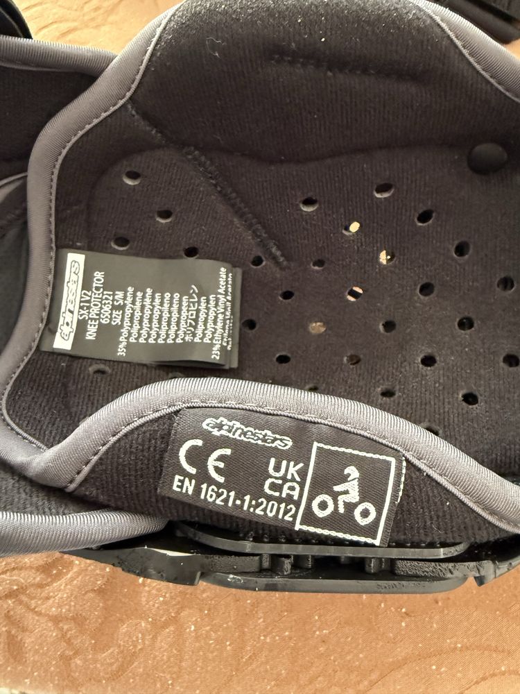 Joelheiras Alpinestars SX-1
