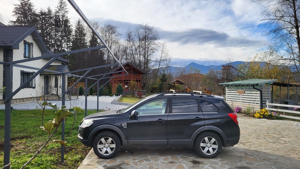 Chevrolet CAPTIVA LS, 2010