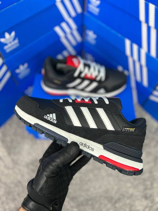 Чоловічі кросівки Adidas ZX 700 Мужские кроссовки Адидас