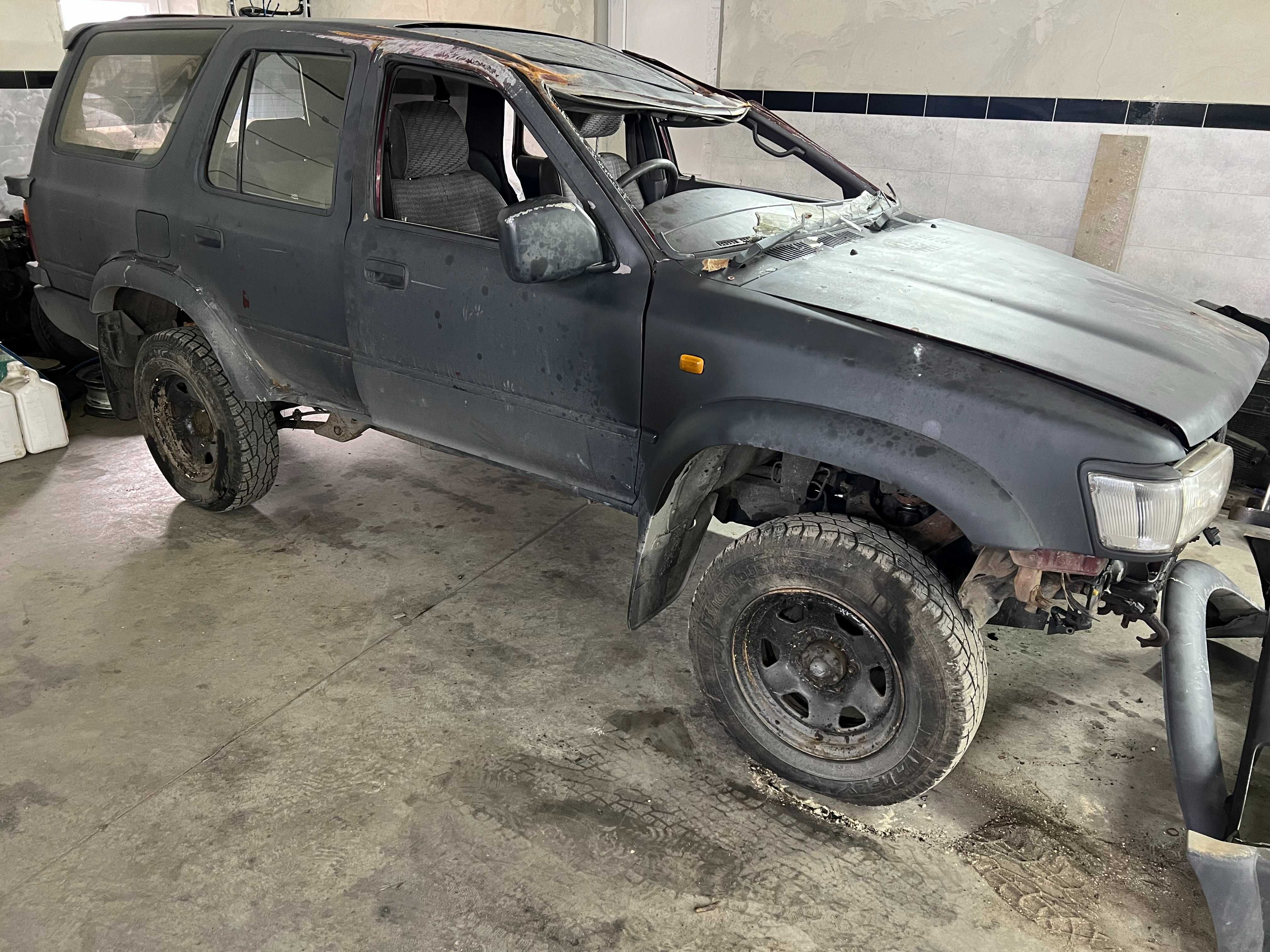 Розборка Шрот Toyota 4Runner Surf Hilux 2.4 TDI 2L-TE