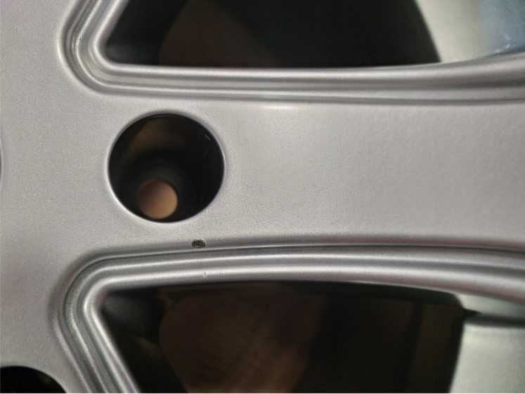 Felgi aluminiowe 17 cali 6x139.7 Hilux Frontera L200 Pajero / 801