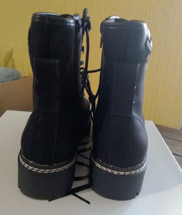 Тренд ! Ботинки берцы женские Combat Boots, размер US 8,5, наш 40