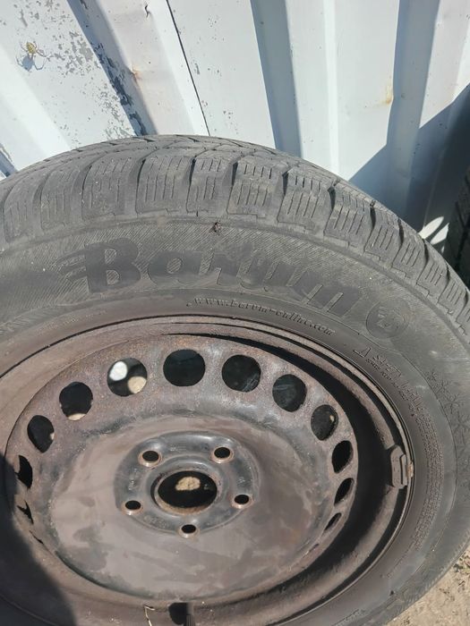 Sprzedam felgi z oponami 5x112 zimowe opony