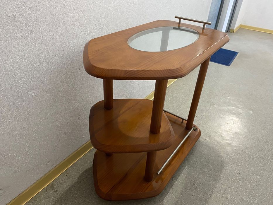 garrafeira com rodas