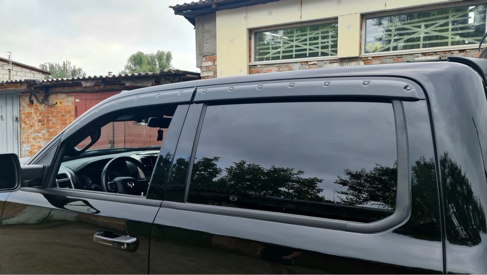 LC Prado 150 LC200,LX570 GX460 Ветровики и дефлектор капота EGR
