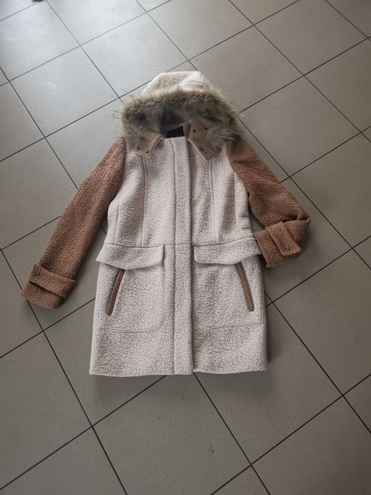 Koreański prosty płaszcz z kapturem z futra szopa 100