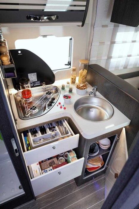 Wynajem Kampera Roller Team 5 osób rok 2025 wersja ZIMOWA!