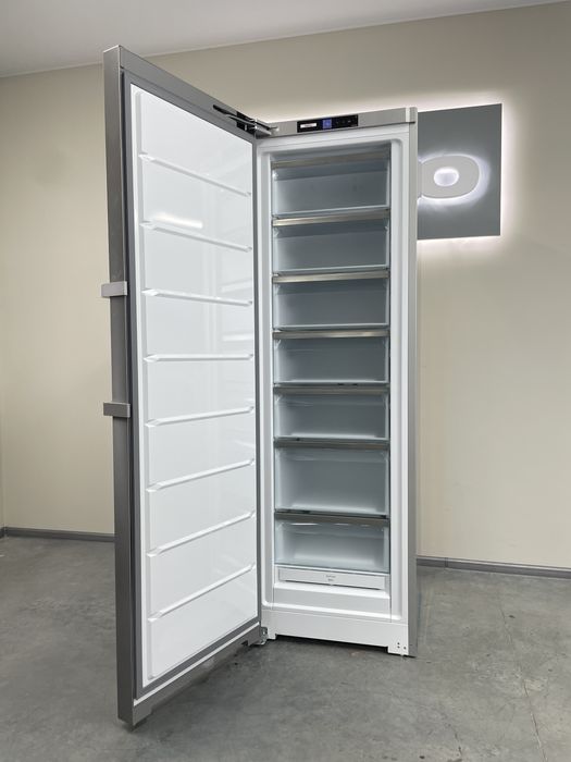 Miele FNS 4782 D edt/cs, морозильна камера NoFrost