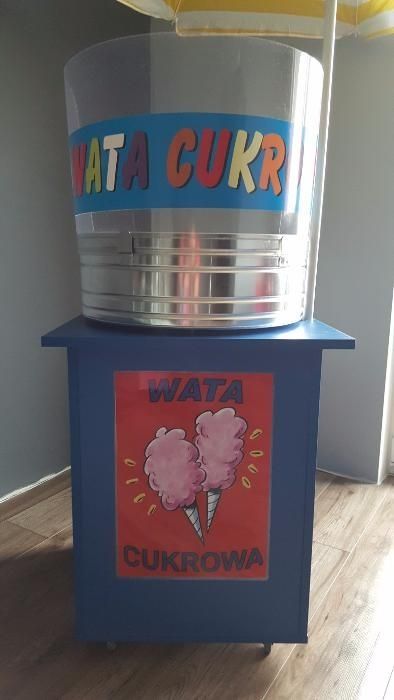 Maszyna do waty cukrowej.