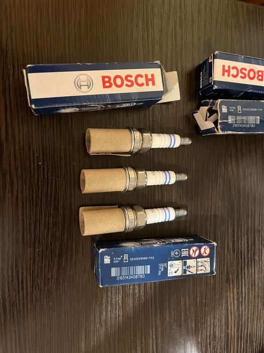 Продам свечи Bosch FQR8LEU2