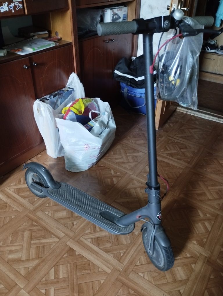 Электросамокат  б/у