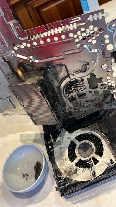 Conjunto PS4, Comando, 5 Jogos e Auscultadores