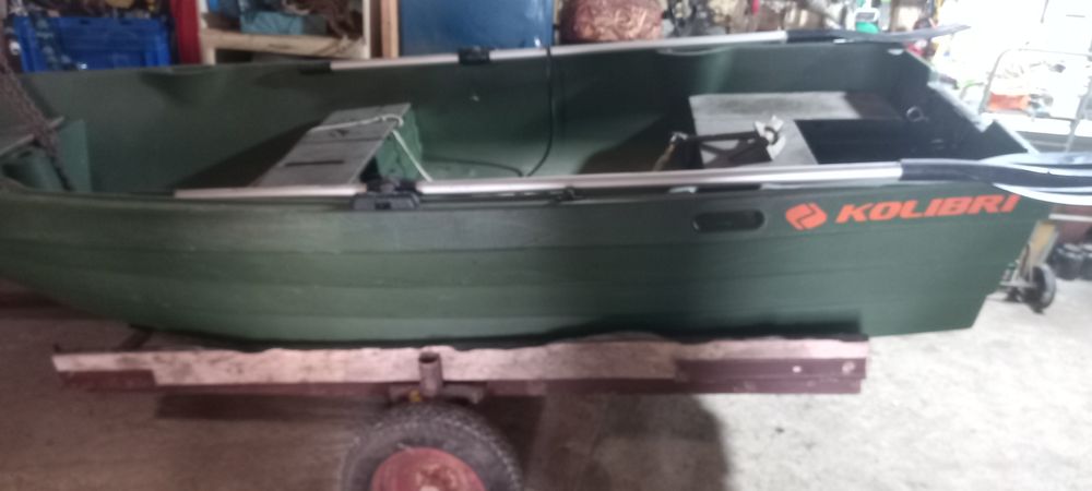 Продам лодку колибри . Оличний вариант для рибалки и отдиха