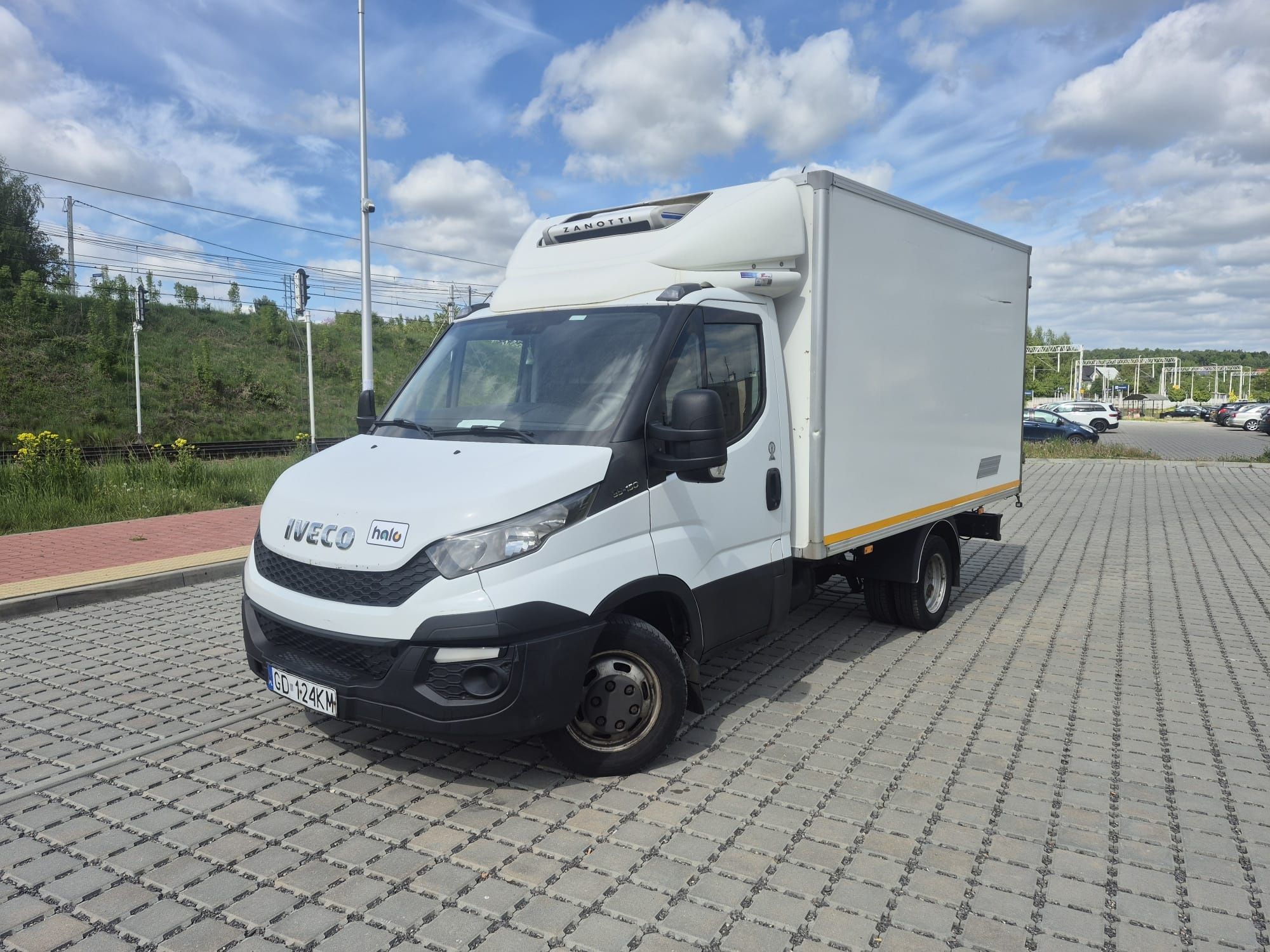 Iveco Daily 35c16 2.3 hpi  klima salon chłodnia rama wywrotka
