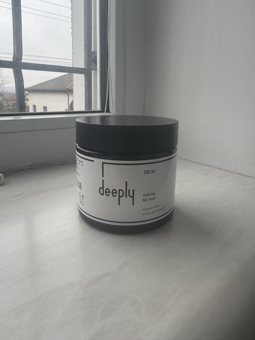 Маска для волосся відновлююча deeply