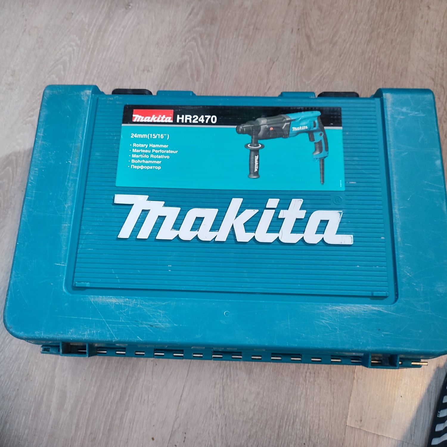 Перфоратор makita