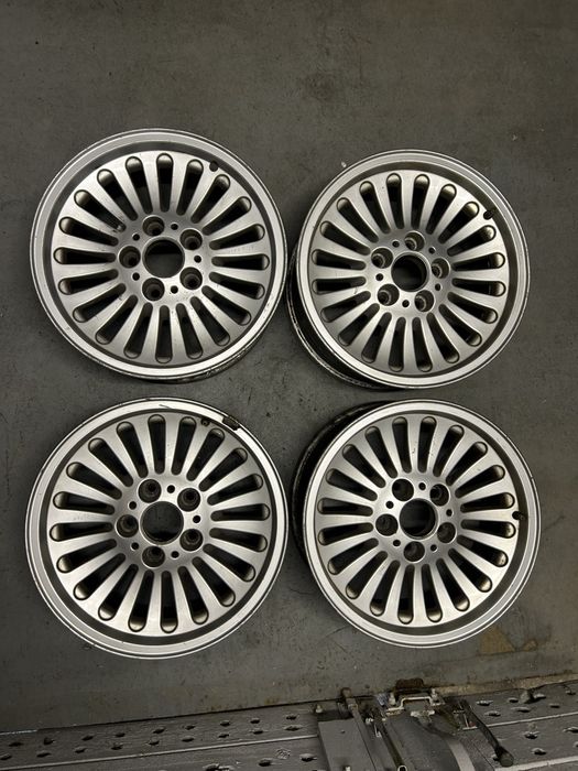 BMW 5 E39 kola alufelgi 5X120 16R komplet styling 33