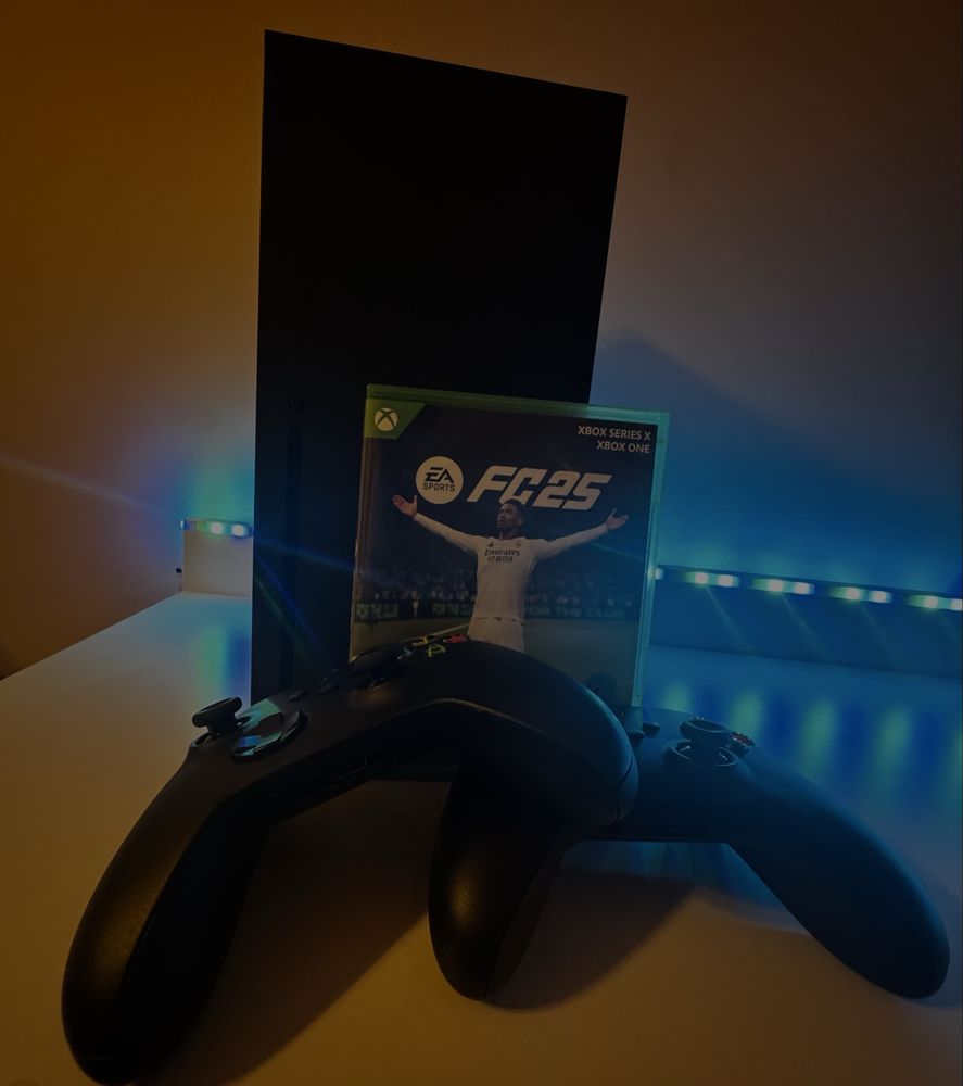 Xbox Series X + 2 pady + FIFA | Stan bardzo dobry | NA GWARANCJI