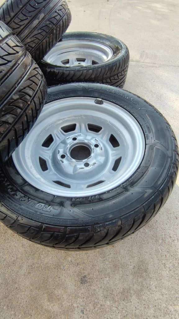 Jantes Datsun 4x114.3 R13 alargadas