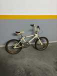 Bmx branca bicicleta