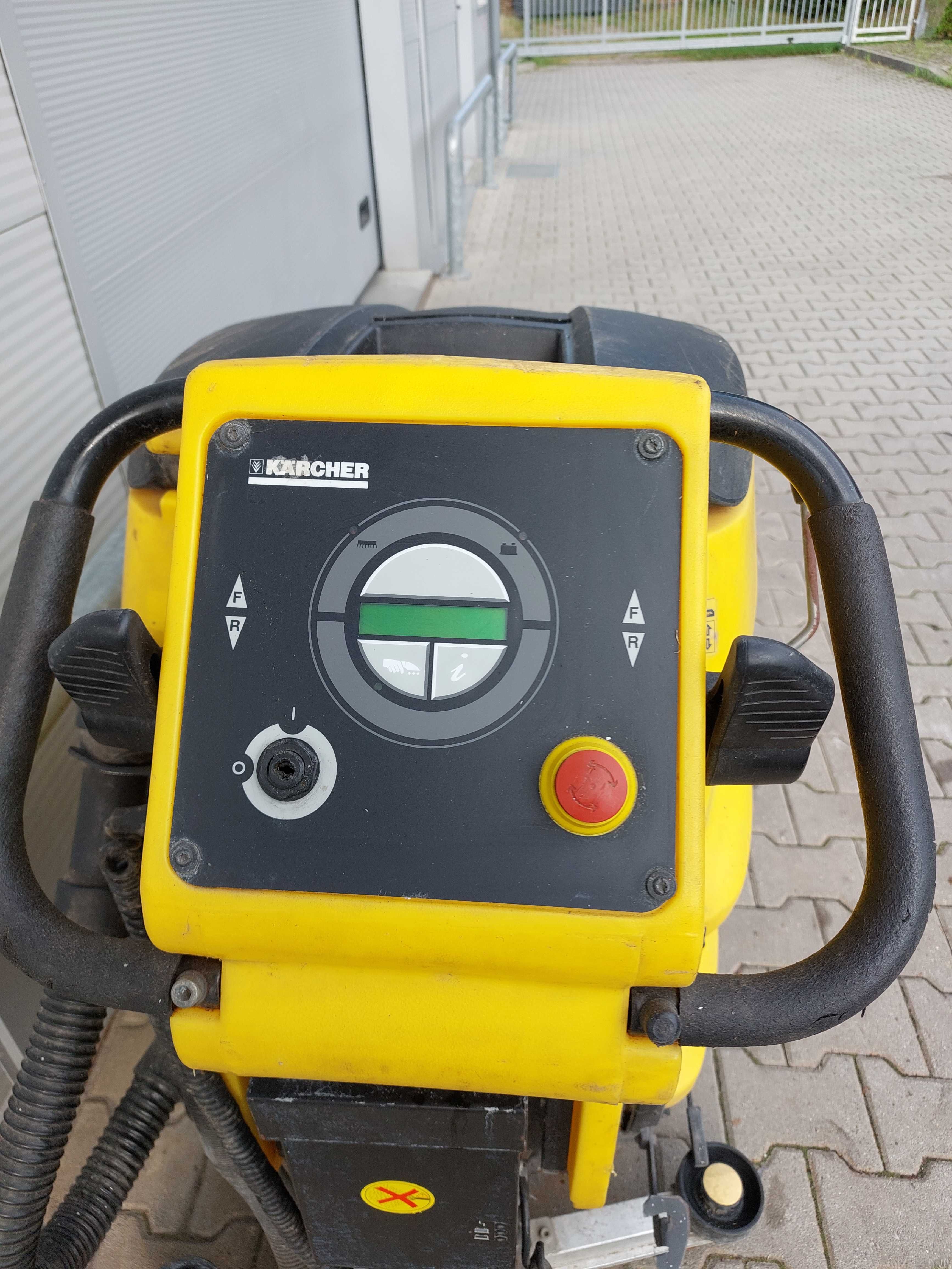 Karcher BR55/60 szorowarka zamiatarka maszyna sprzątająca z napędem