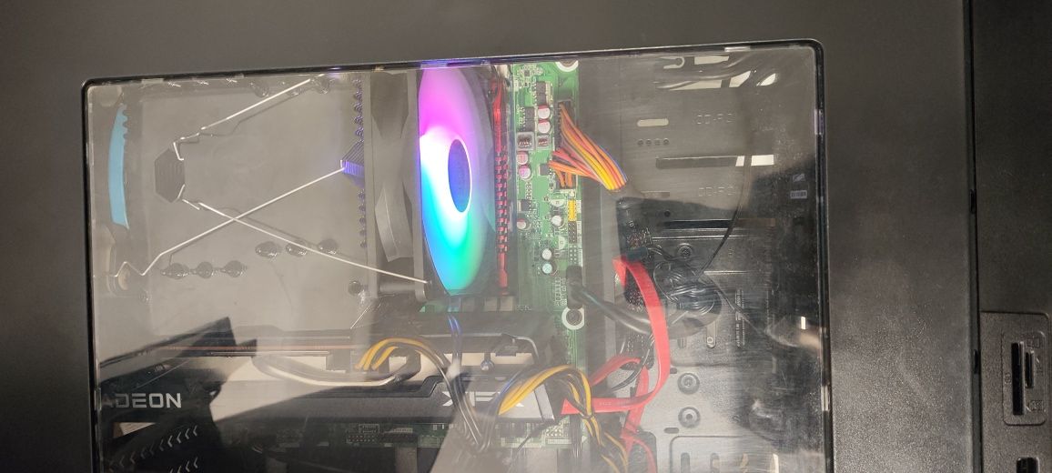PC gamer  i7 3770k  32gb  ddr3 1 tb SSD 1060