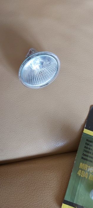 Halogen o napięciu 12 V