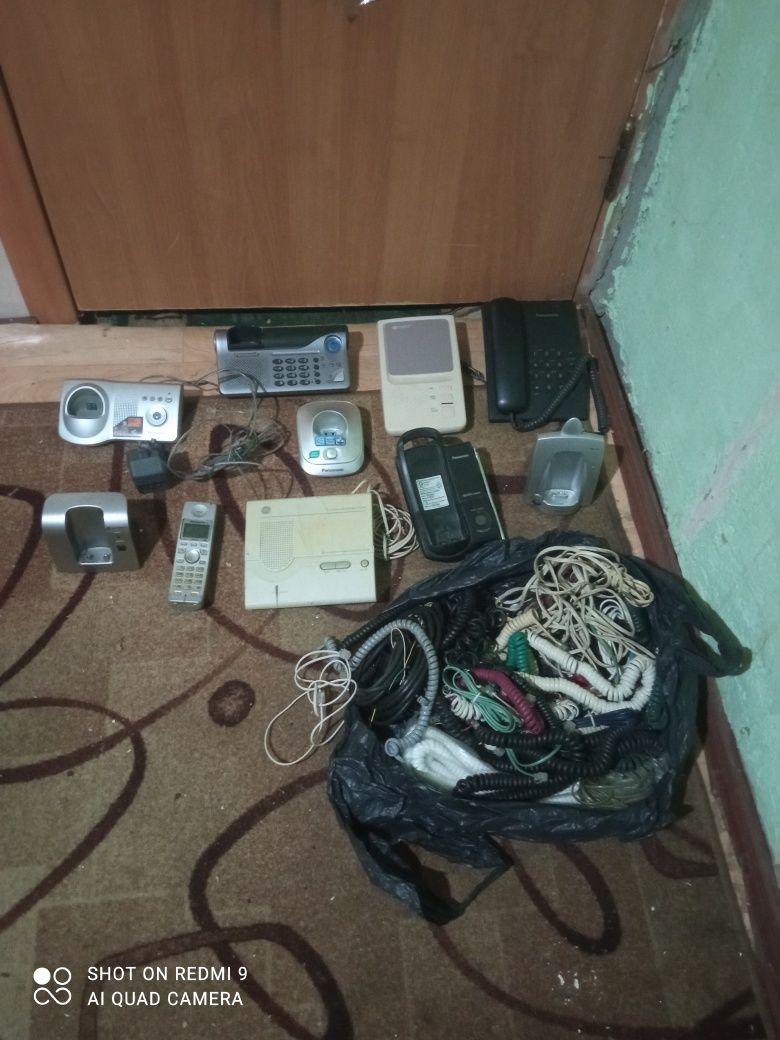 Продам радіотелефони и стаціонарние
