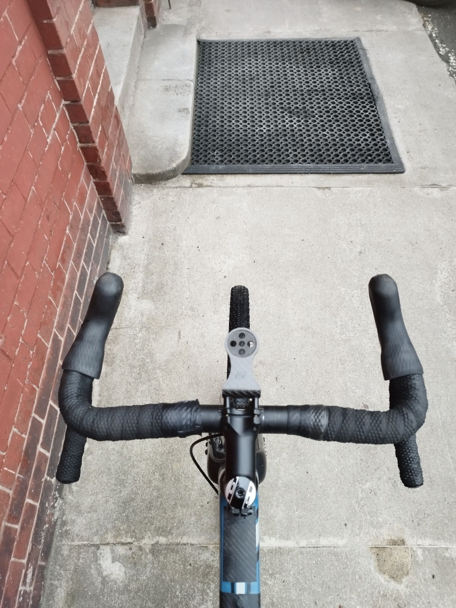 Gravel GT GRADE CARBON rower M (55 cm) PROMO