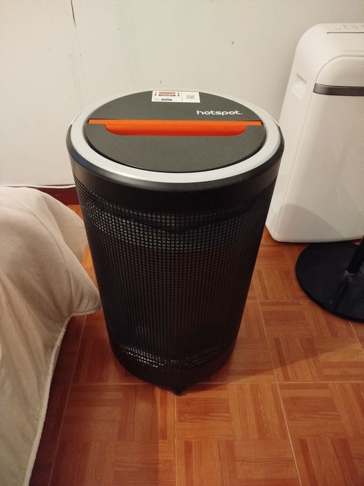 Aquecedor a gás com botija Pluma