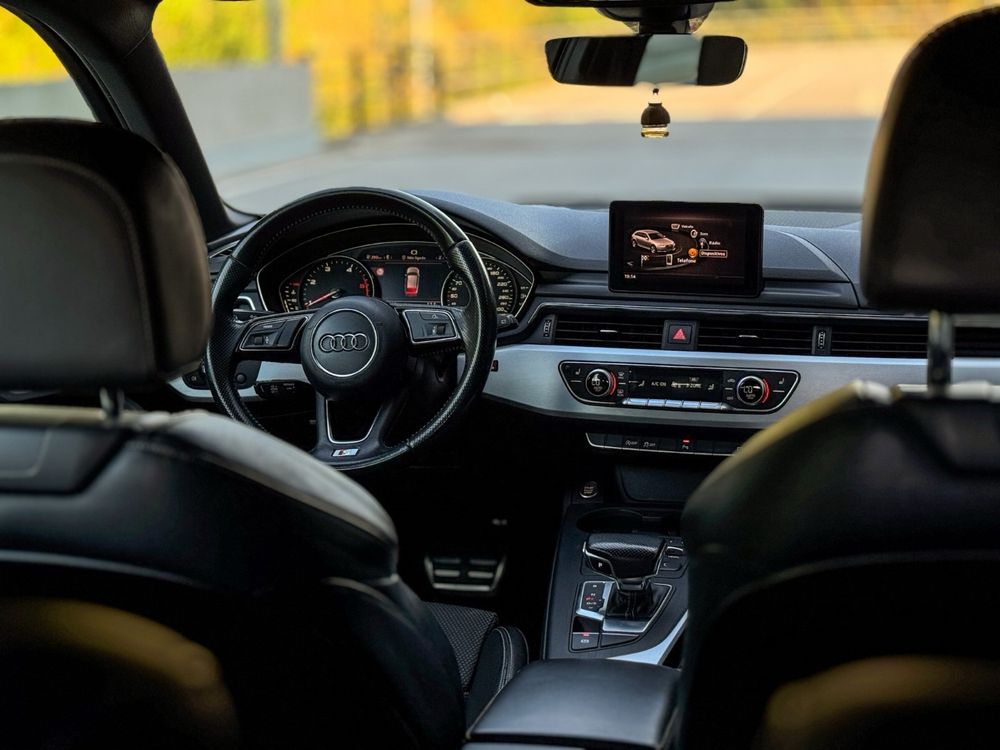 Audi A4 Avant 2.0 TDI S-line S TRONIC 2016