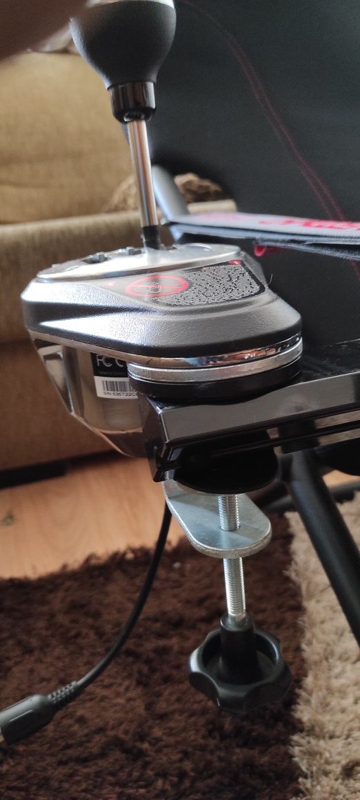 Thrustmaster TH8a como nova