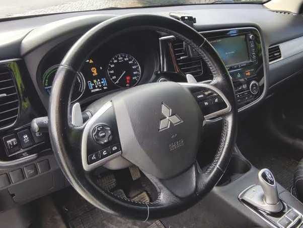 Mitsubishi Outlander 2.0 PHEV Intense Navi