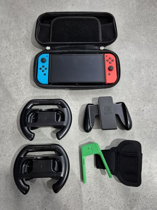 Nintendo Switch OLED 6x gra Minecraft Mario Fifa