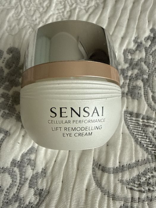 Sensai lift remodelling eye cream оригінал
