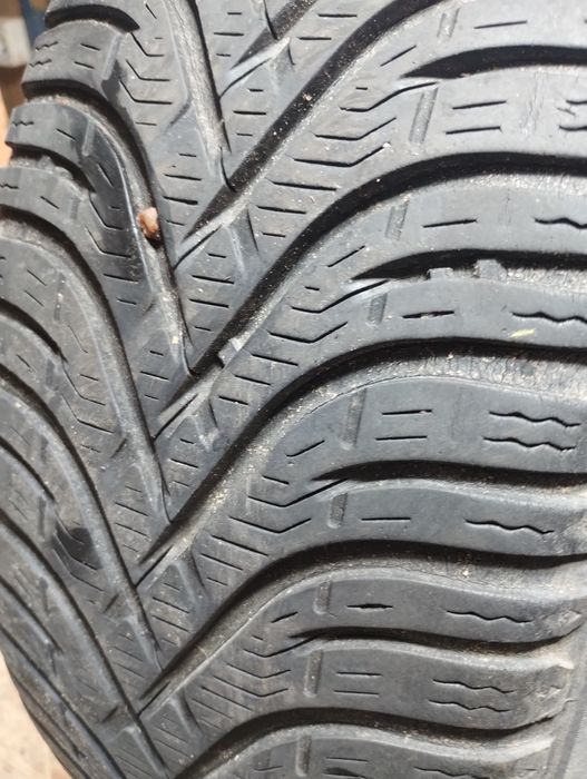 Opony wielosezonowe 185/60 r15