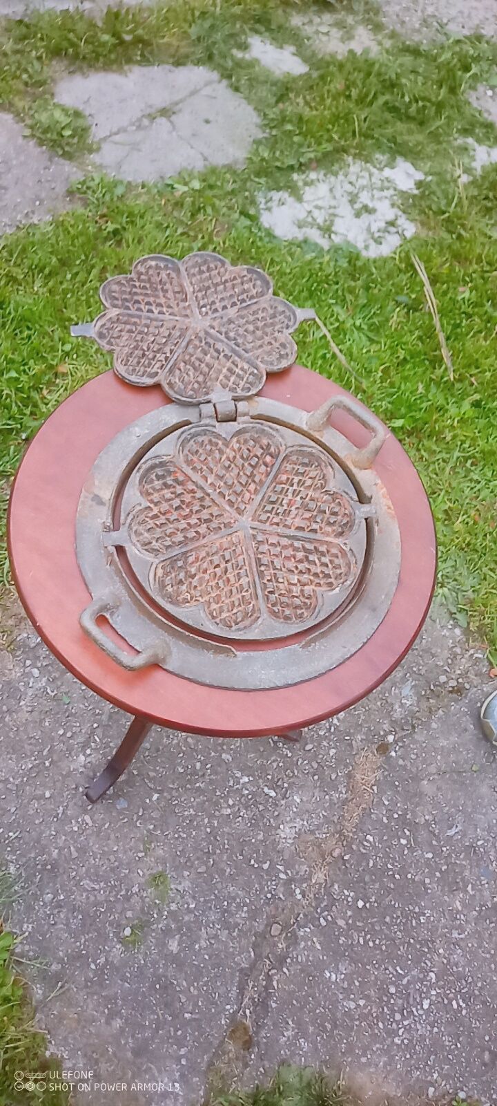 Zabytkowa gofrownica na piec kaflowy okolice II wojny światowej