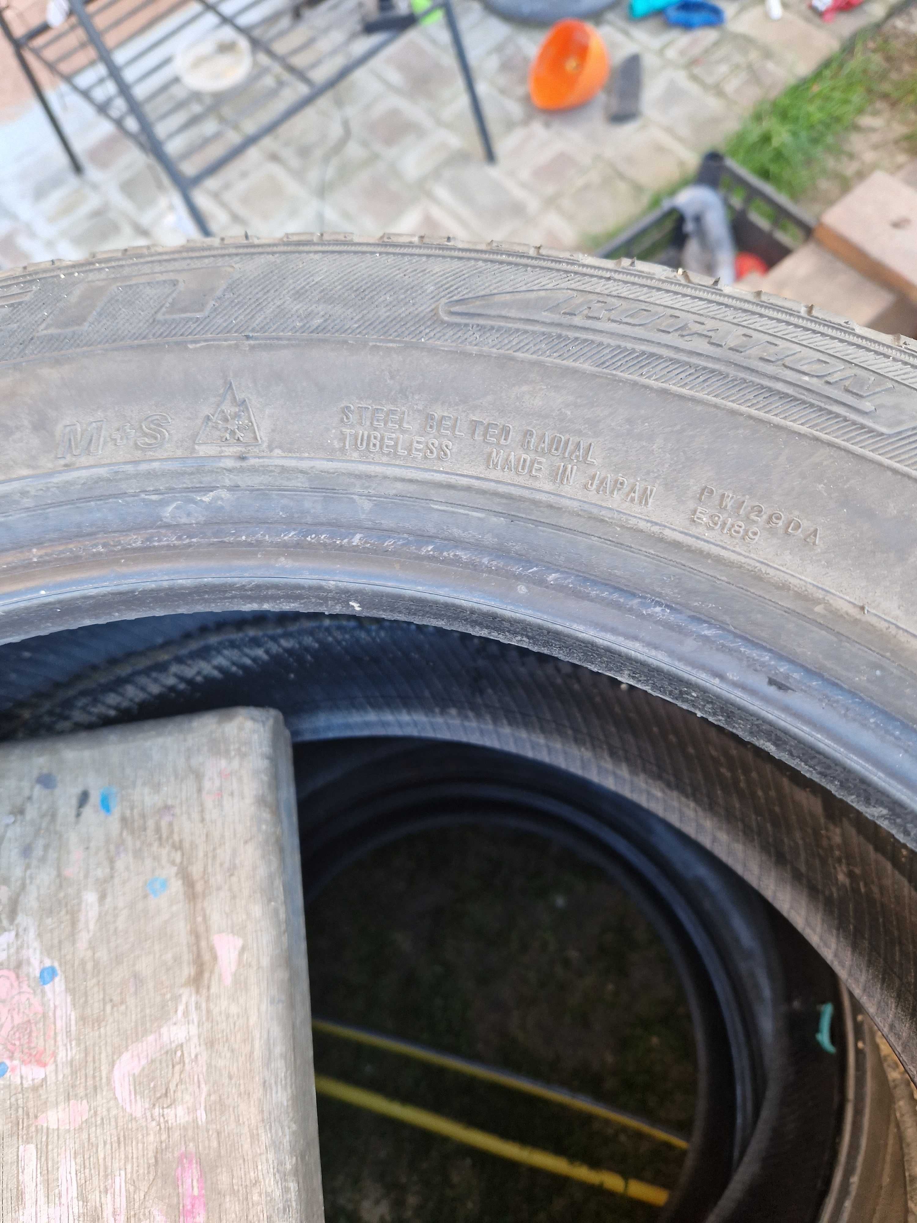 Продаю резину HS 449 Eurowinter . Размер: 225/55 R19 99V