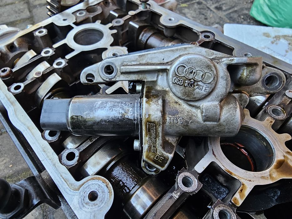 Audi a4 b6/b7 głowica 2.0 Alt posiadam też  przepustnice 2.0alt