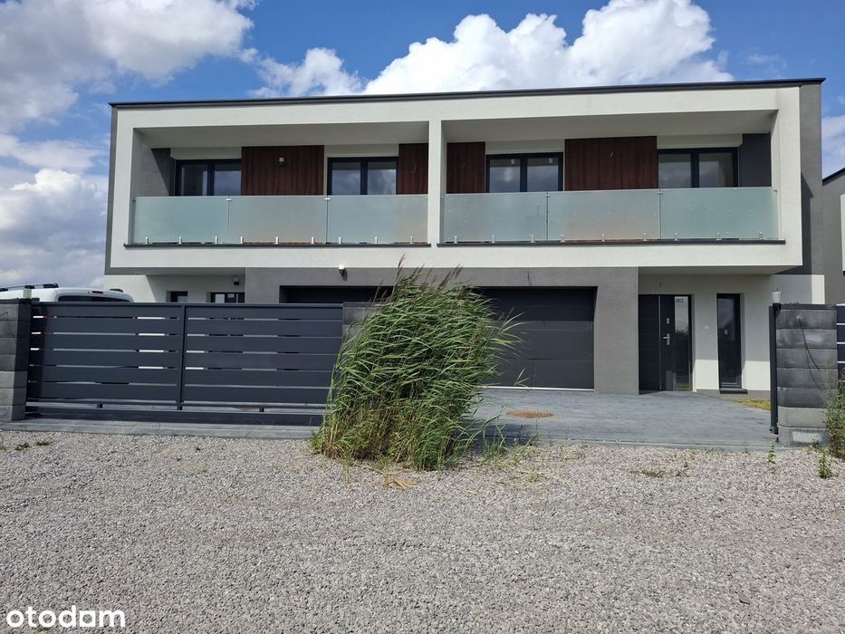 Dom 125m2 na Osiedlu Bławatków w Nowej Woli— oaza nad stawem