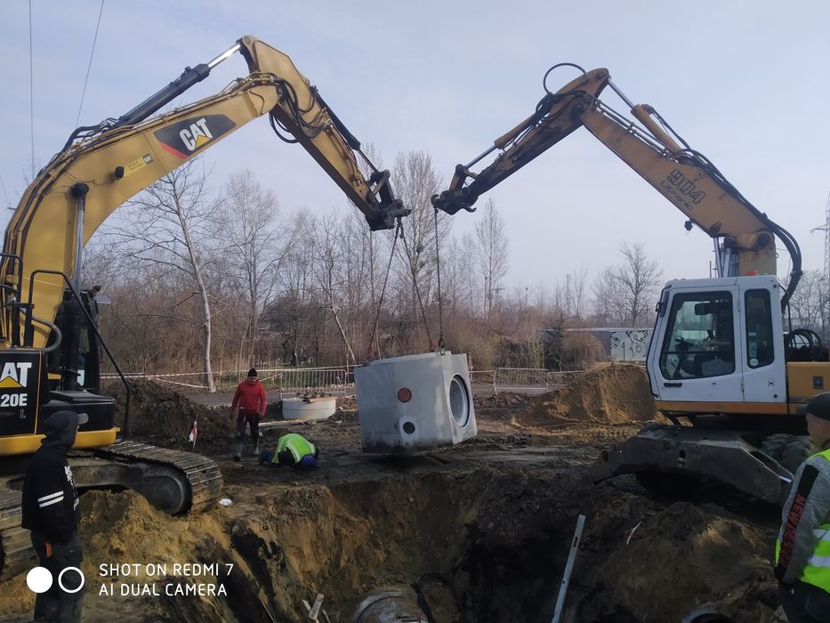 Usługi koparką wynajem Mecalac Brukarstwo.