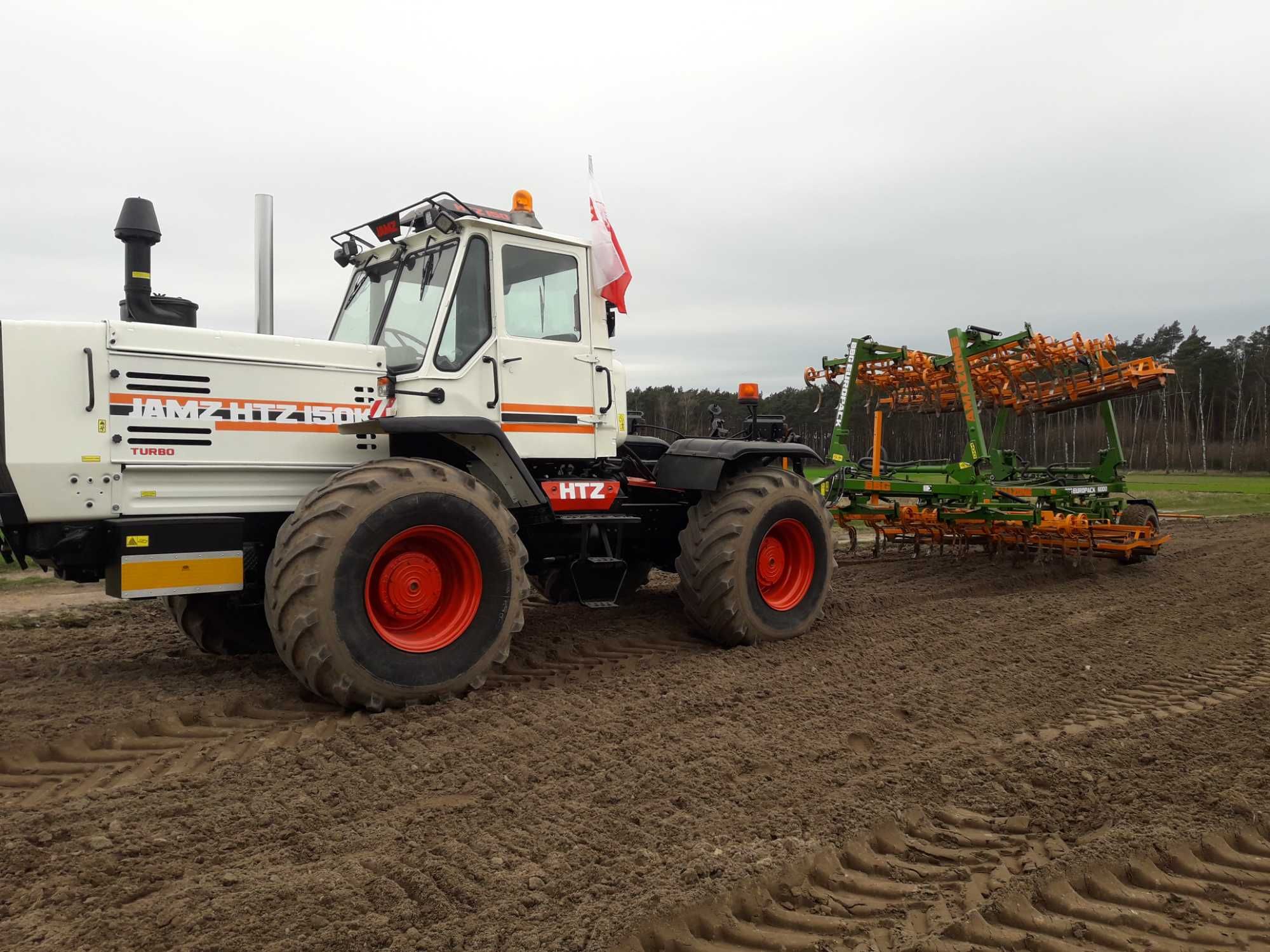 Sprzedam KIROWIEC HTZ T150K 180KM 4x4 super sprzęt V6