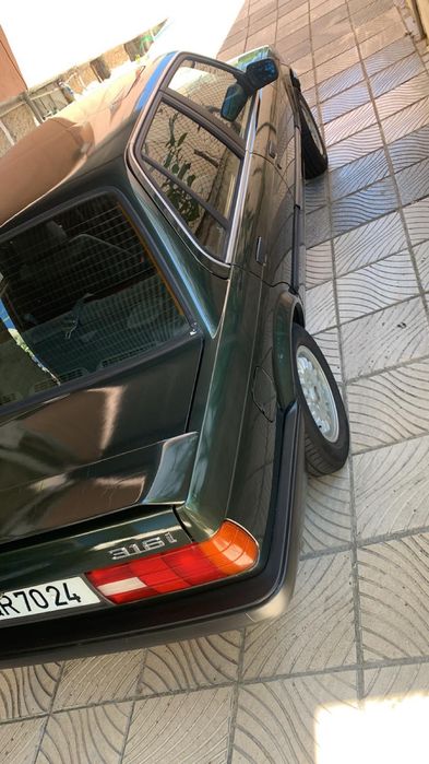 Vendo BMW 316 …………………………………..
