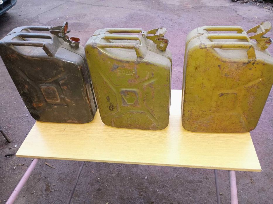 Каністри металеві б/у